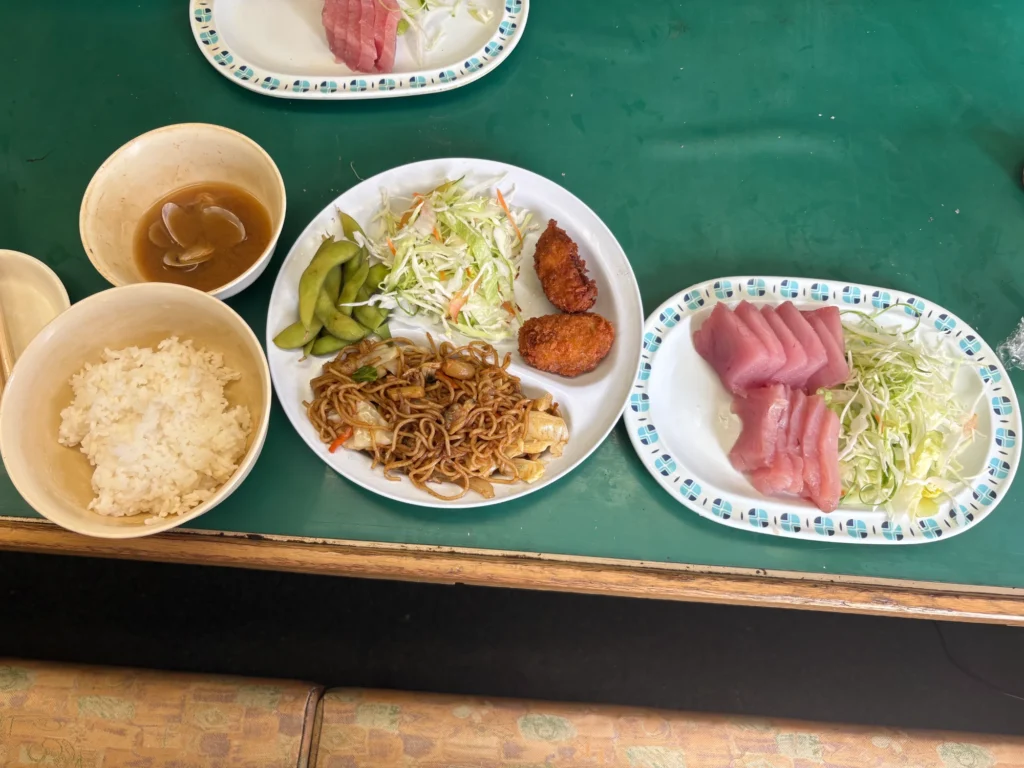 船員ブログコック長、今日もありがとうございます　長久丸